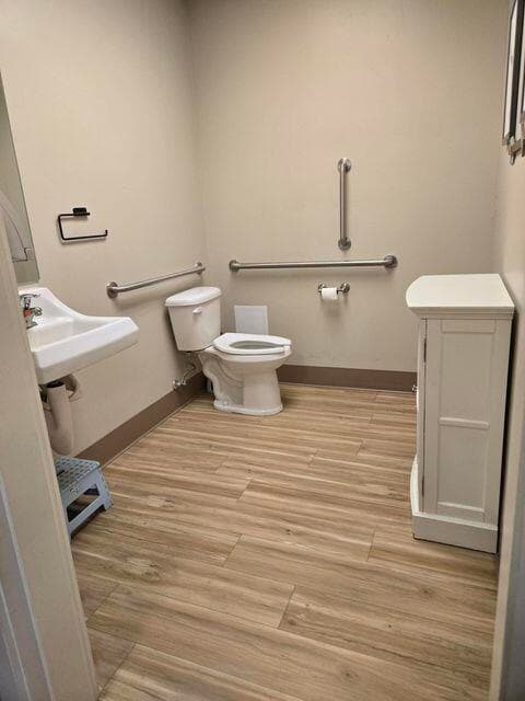 Photo of 502 Evergreen 4 of 4