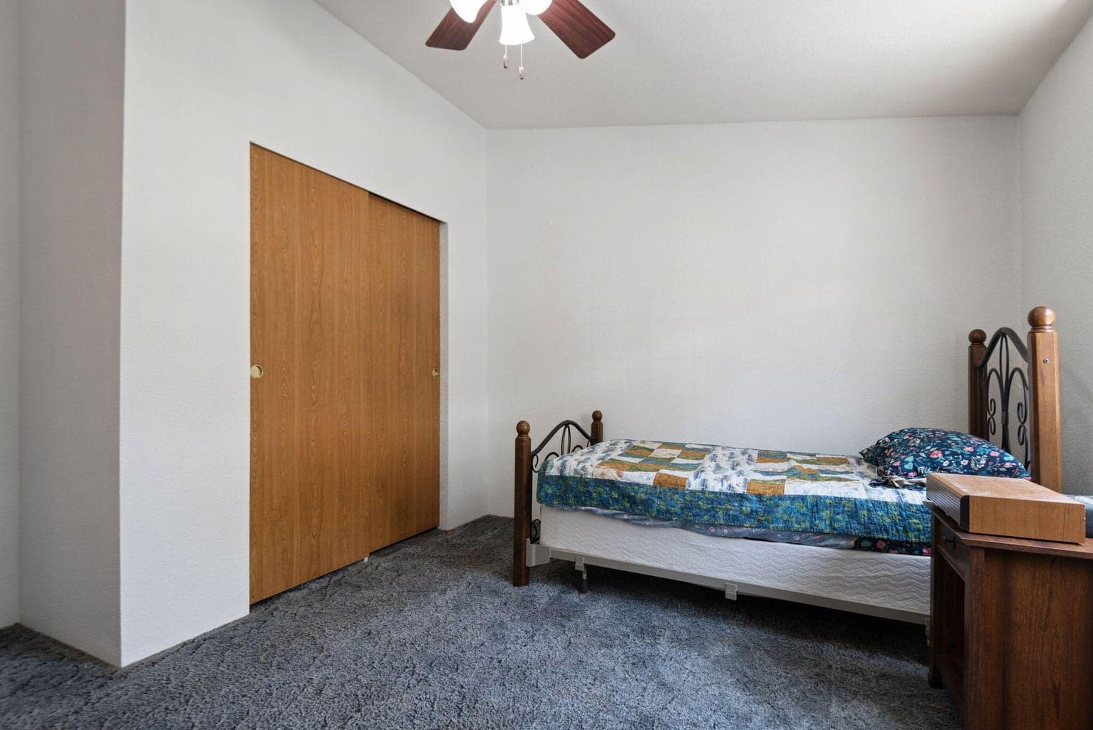Photo of 16026 Twin Drive 12 of 26