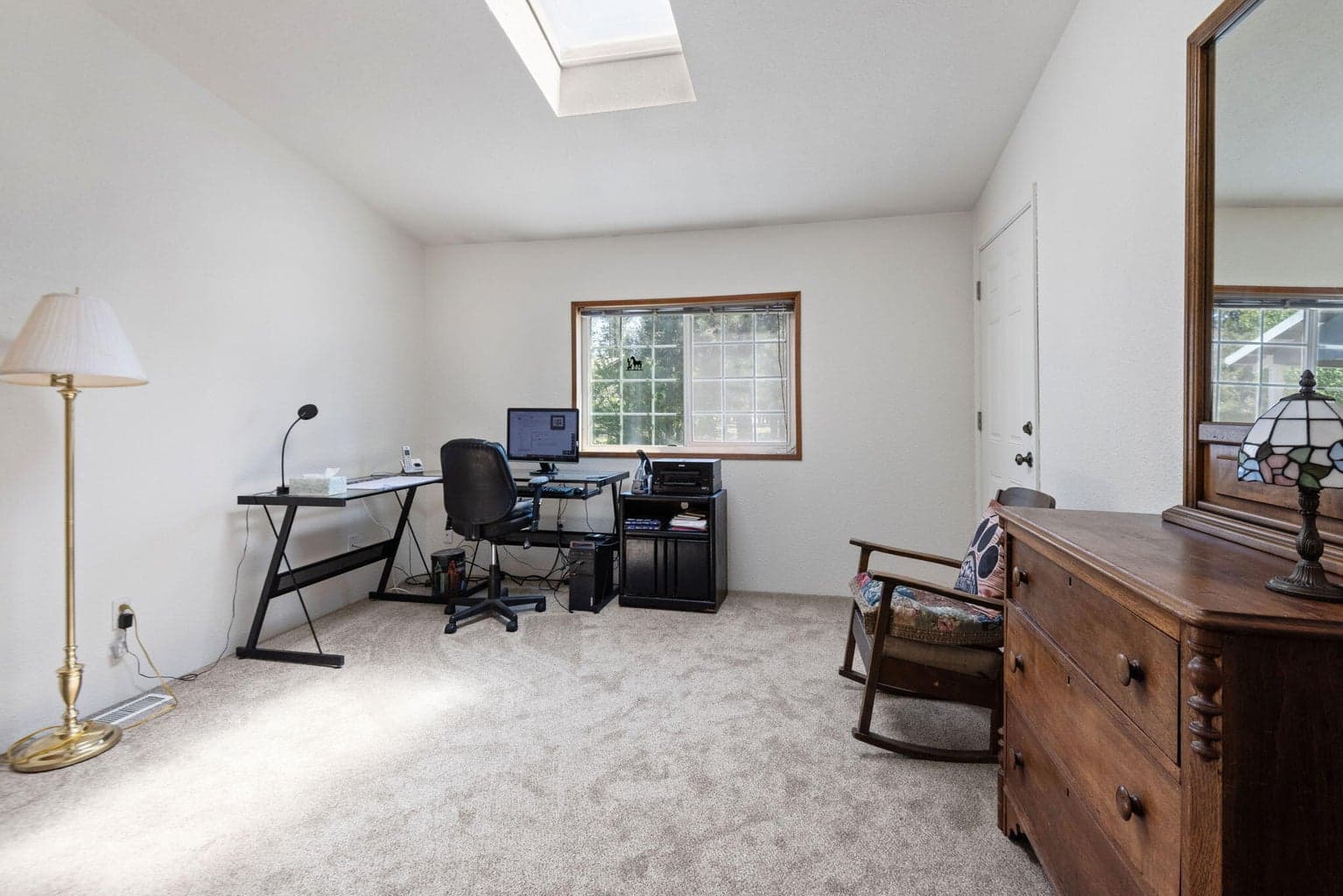 Photo of 16026 Twin Drive 13 of 26