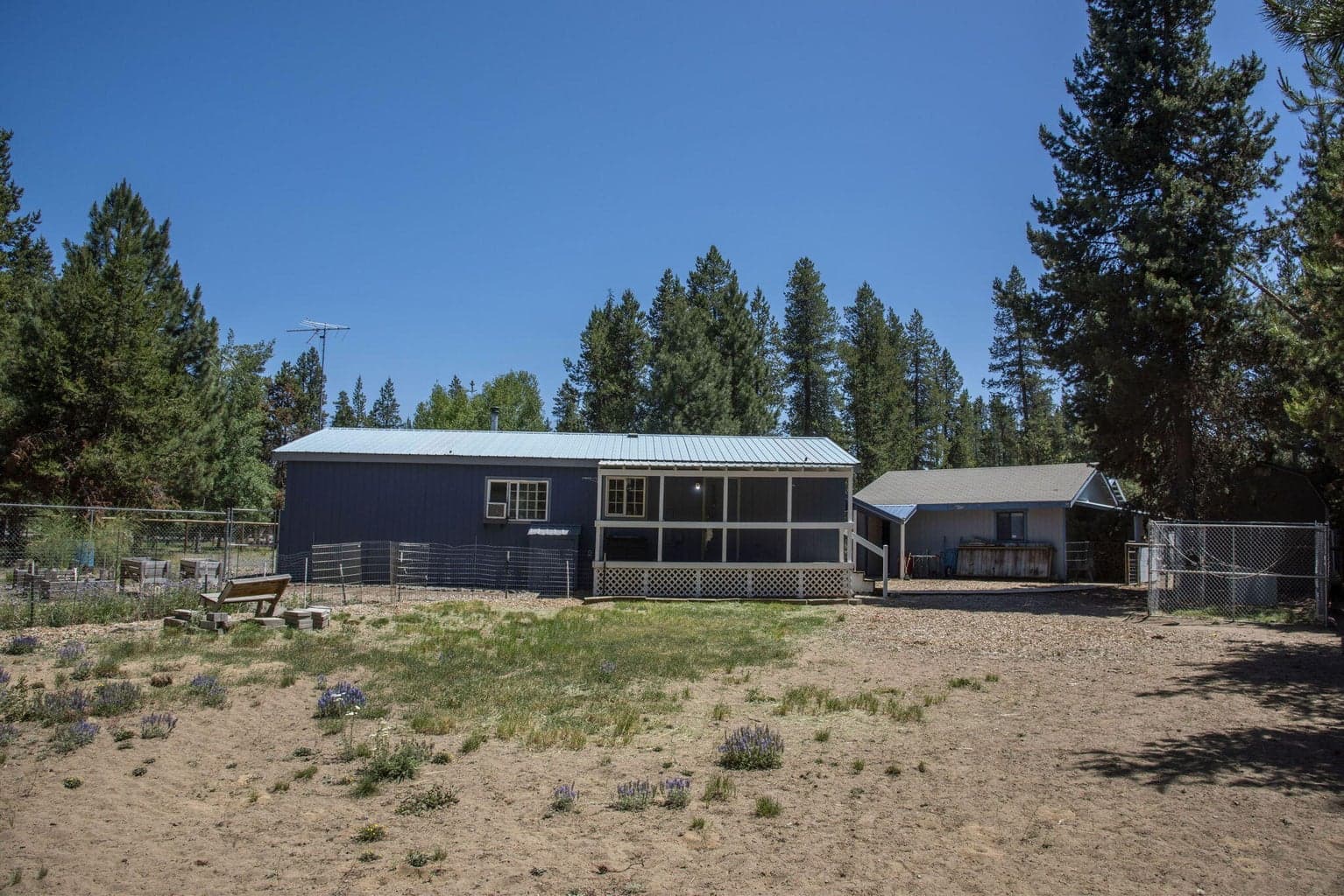 Photo of 16026 Twin Drive 18 of 26