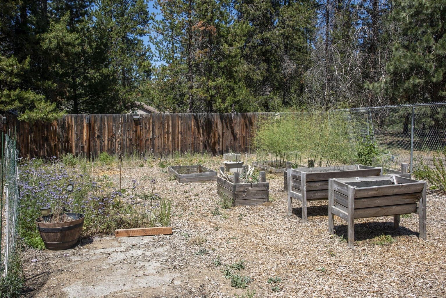 Photo of 16026 Twin Drive 21 of 26