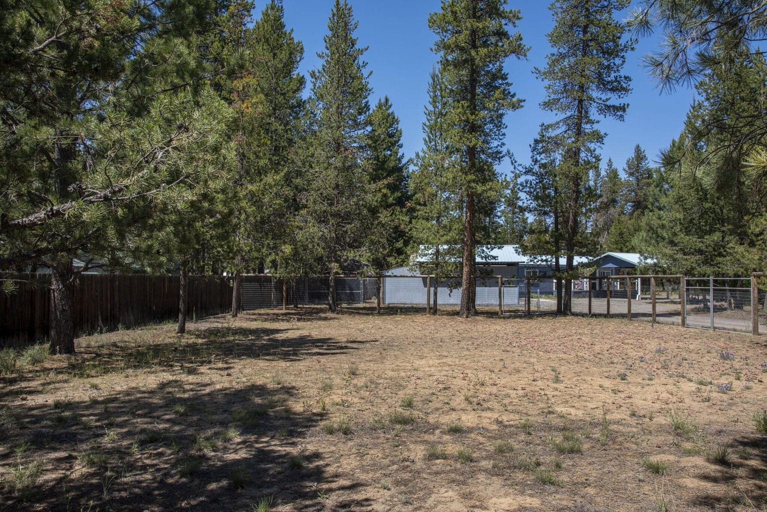 Photo of 16026 Twin Drive 22 of 26