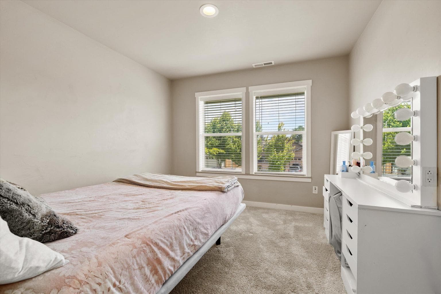 Photo of 151 NW 29th Street 29 of 34