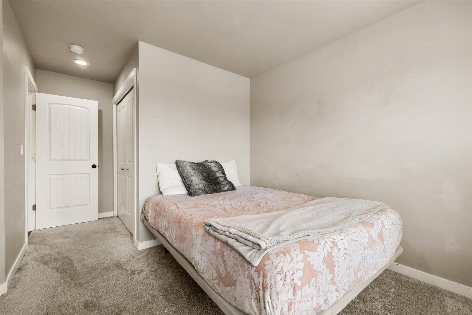Photo of 151 NW 29th Street 30 of 34