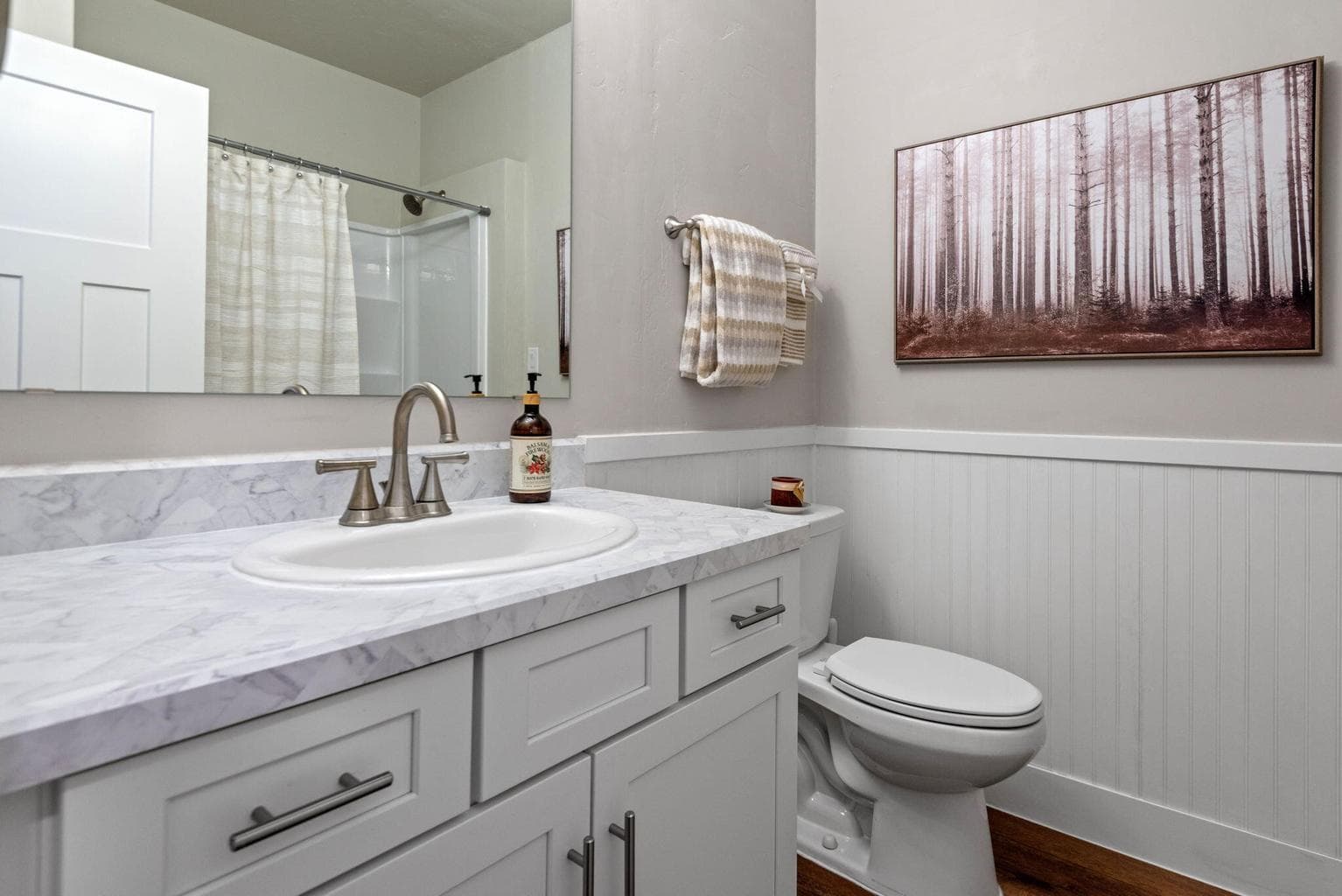 Photo of 1024 SE Bluegrass Lane 23 of 46