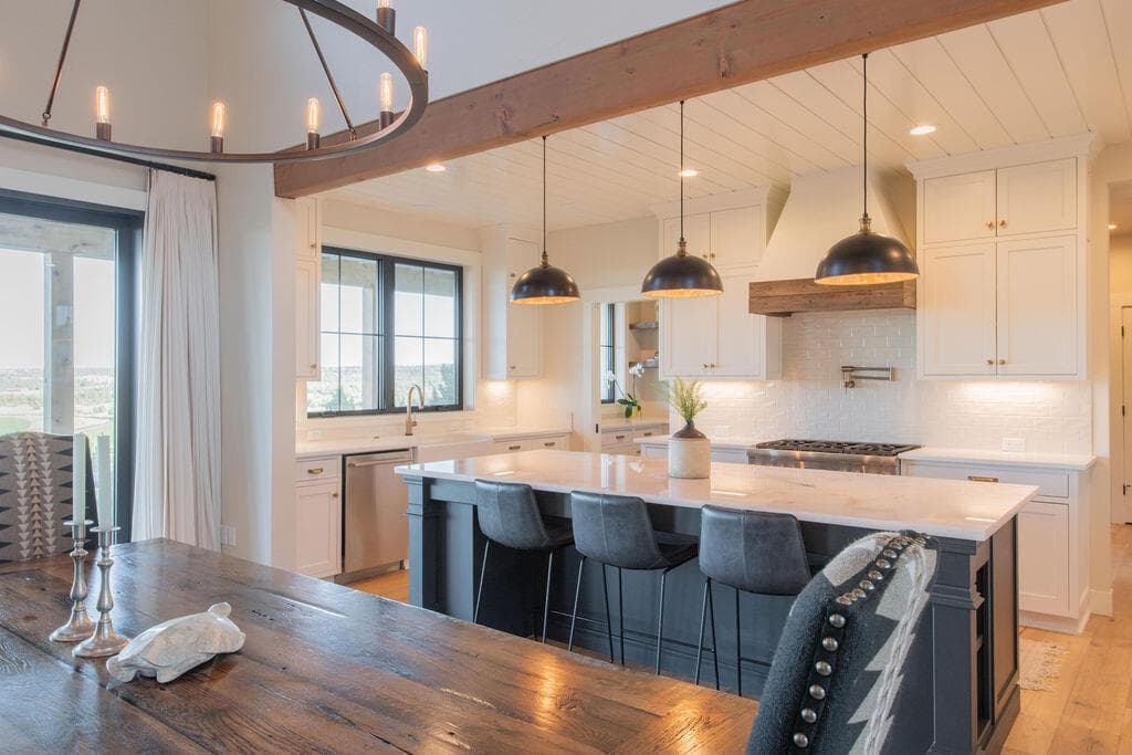 Photo of 9909 NW Coyner Avenue 22 of 60