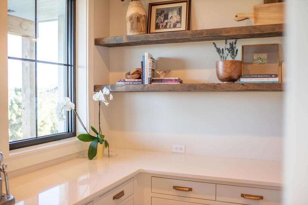 Photo of 9909 NW Coyner Avenue 28 of 60