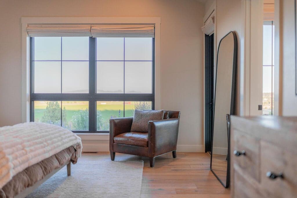 Photo of 9909 NW Coyner Avenue 30 of 60