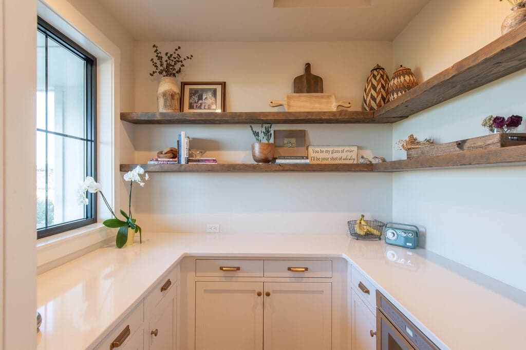 Photo of 9909 NW Coyner Avenue 29 of 60