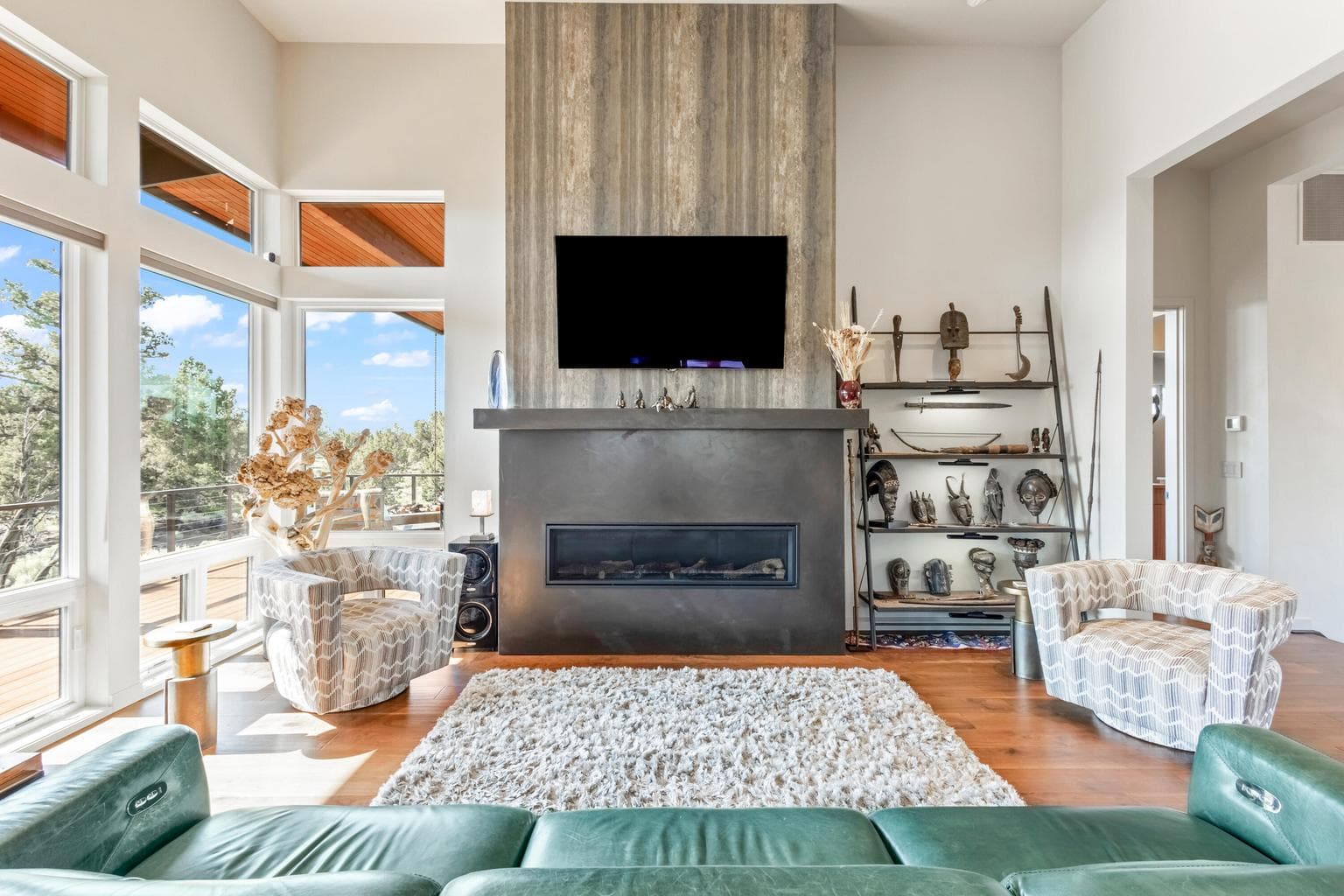 Photo of 22850 Stone Wall Court 18 of 64