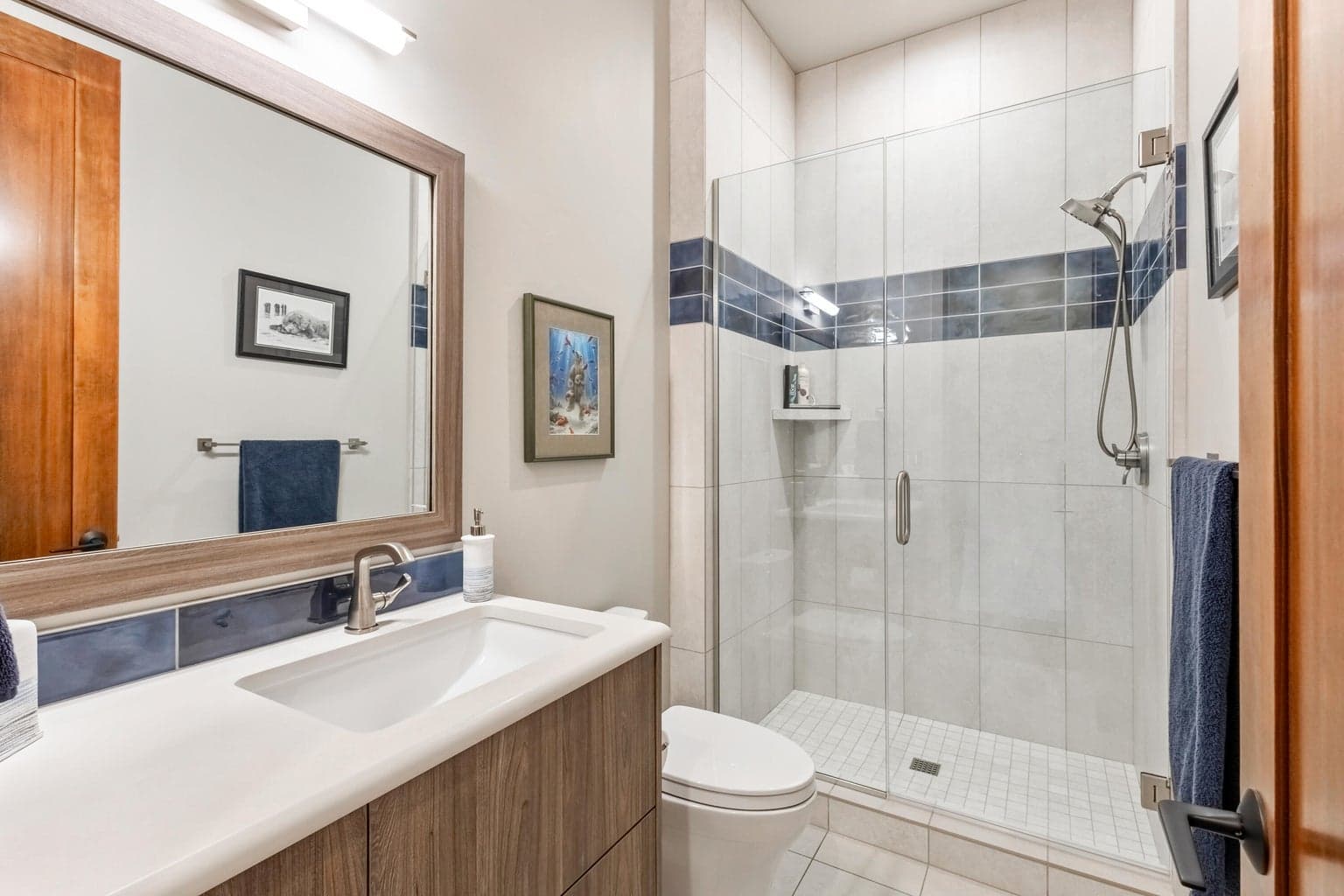 Photo of 22850 Stone Wall Court 51 of 64