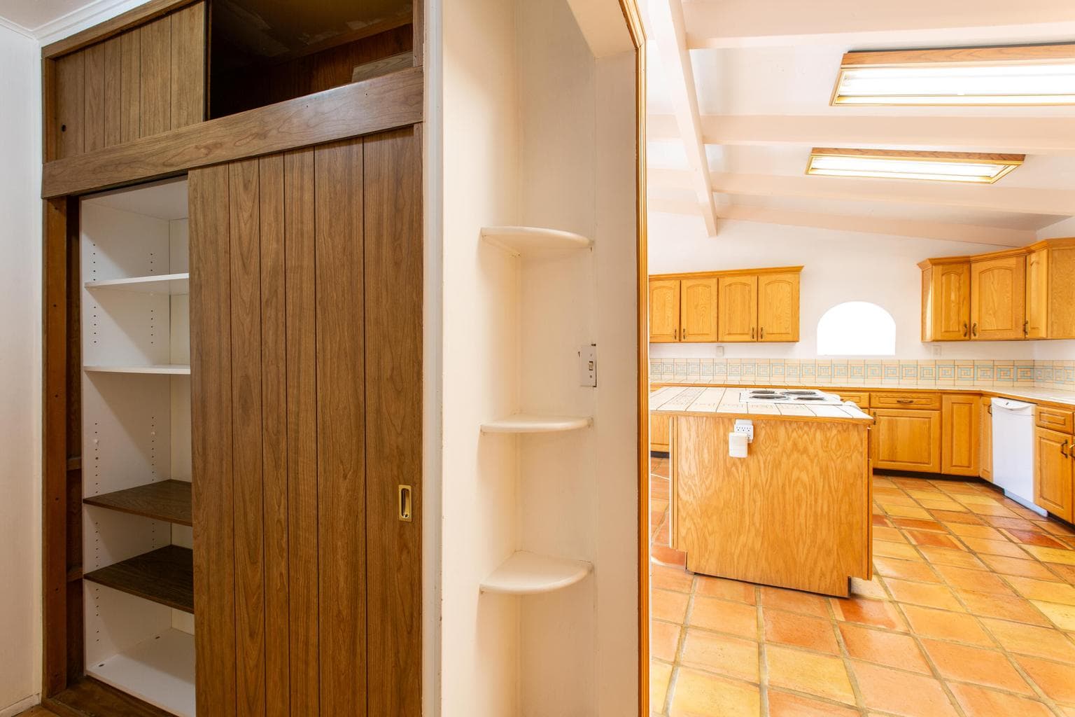 Photo of 20140 Putnam Lane 14 of 32