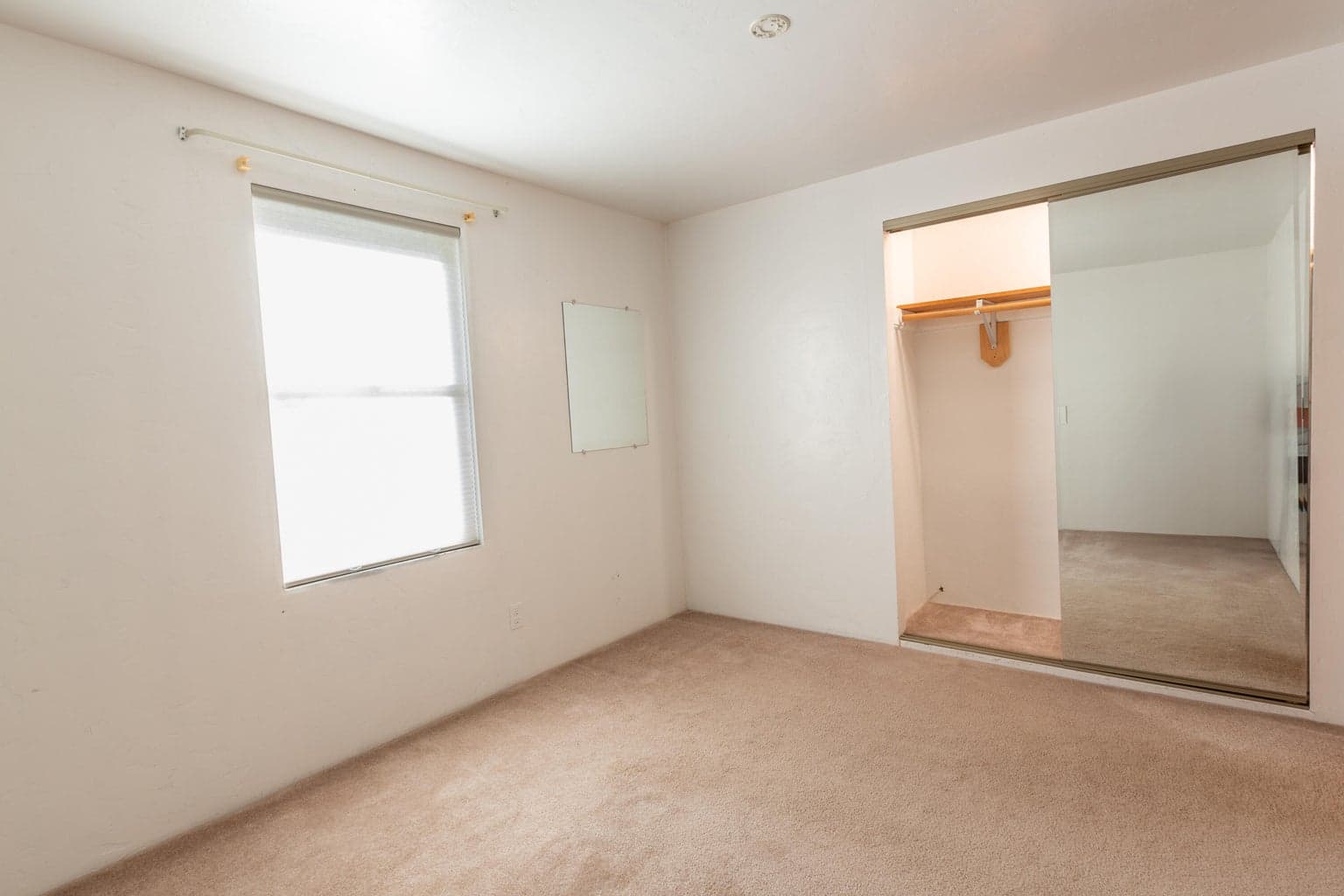 Photo of 20140 Putnam Lane 20 of 32