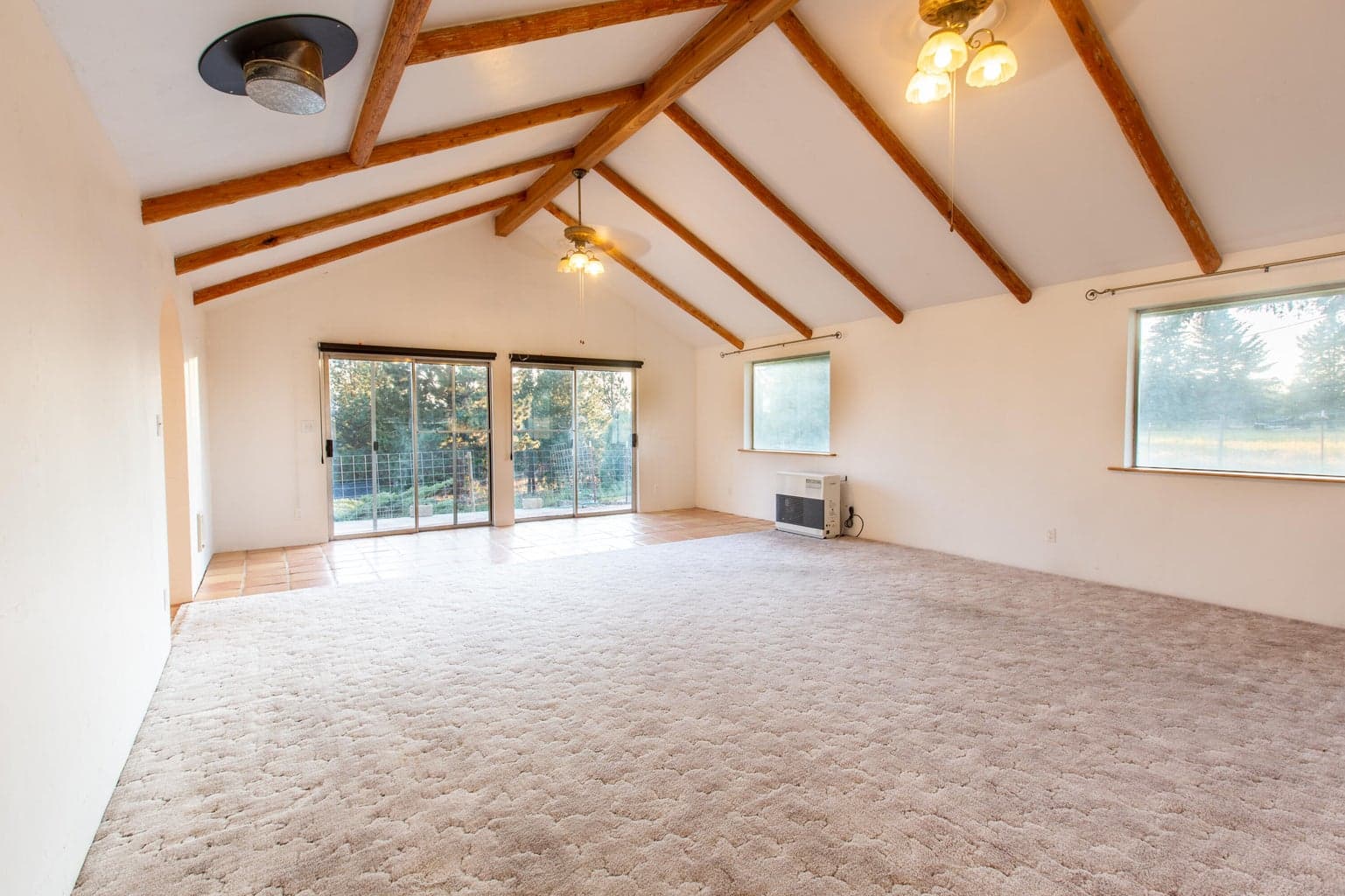 Photo of 20140 Putnam Lane 24 of 32