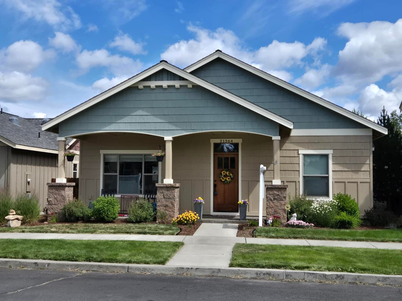 Photo of 21364 Bartlett 1 of 23