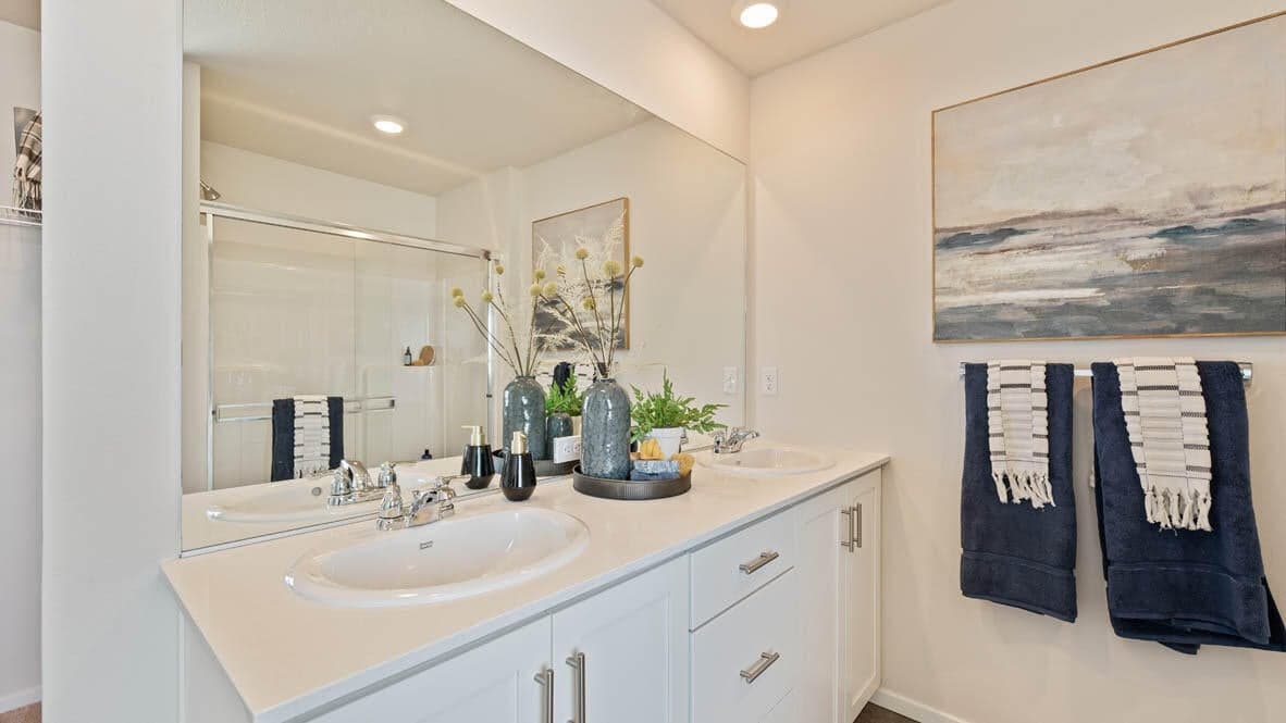 Photo of 61156 Splendor Lane 30 of 33