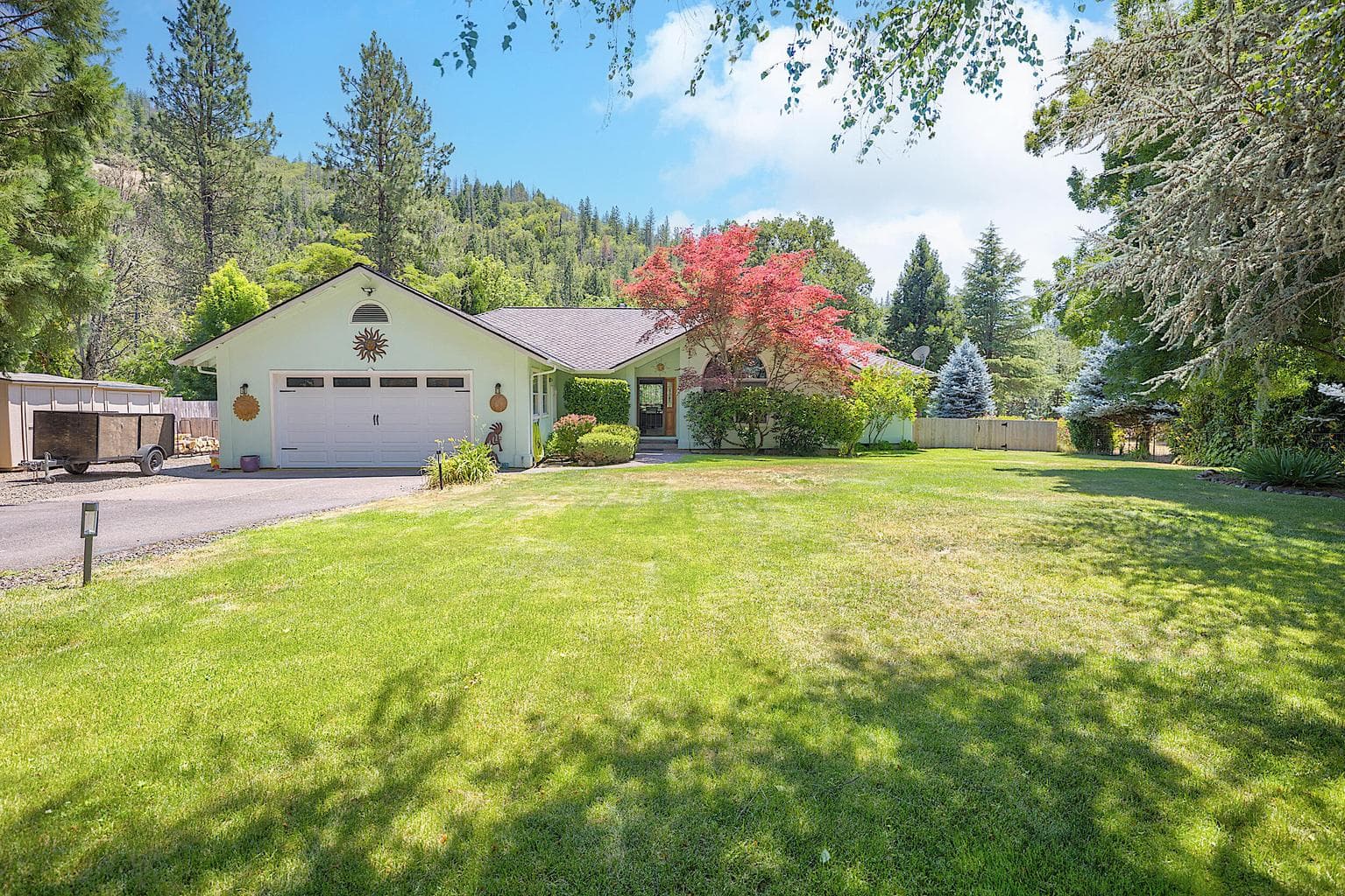 24722 Highway 62, Trail, 97541