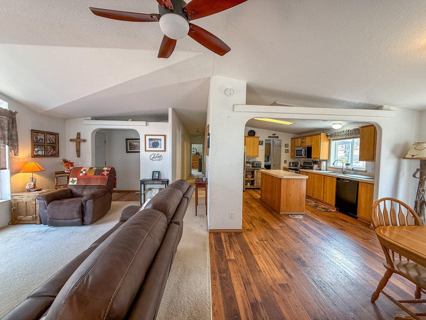 Photo of 2400 SE Morningside Drive 7 of 35