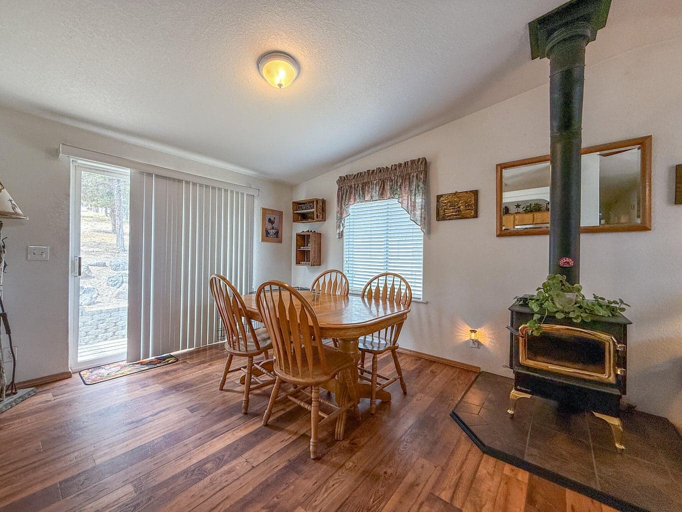 Photo of 2400 SE Morningside Drive 11 of 35