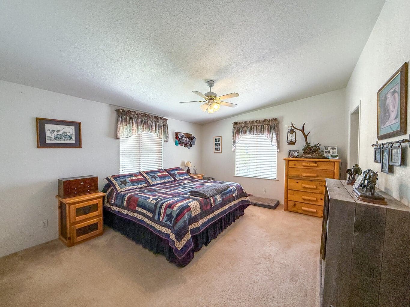 Photo of 2400 SE Morningside Drive 12 of 35