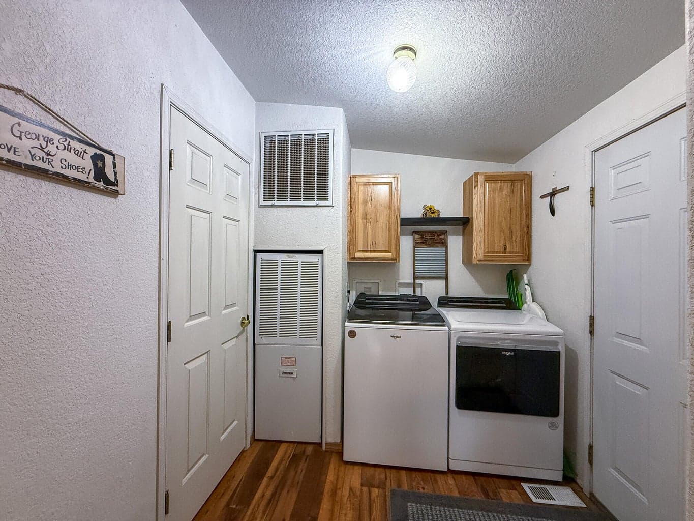 Photo of 2400 SE Morningside Drive 18 of 35