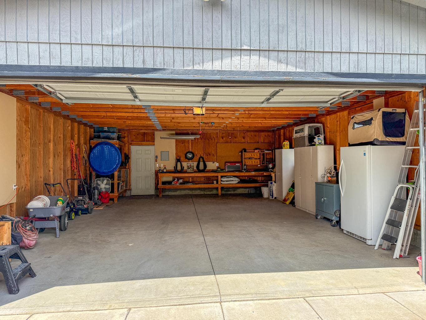 Photo of 2400 SE Morningside Drive 25 of 35
