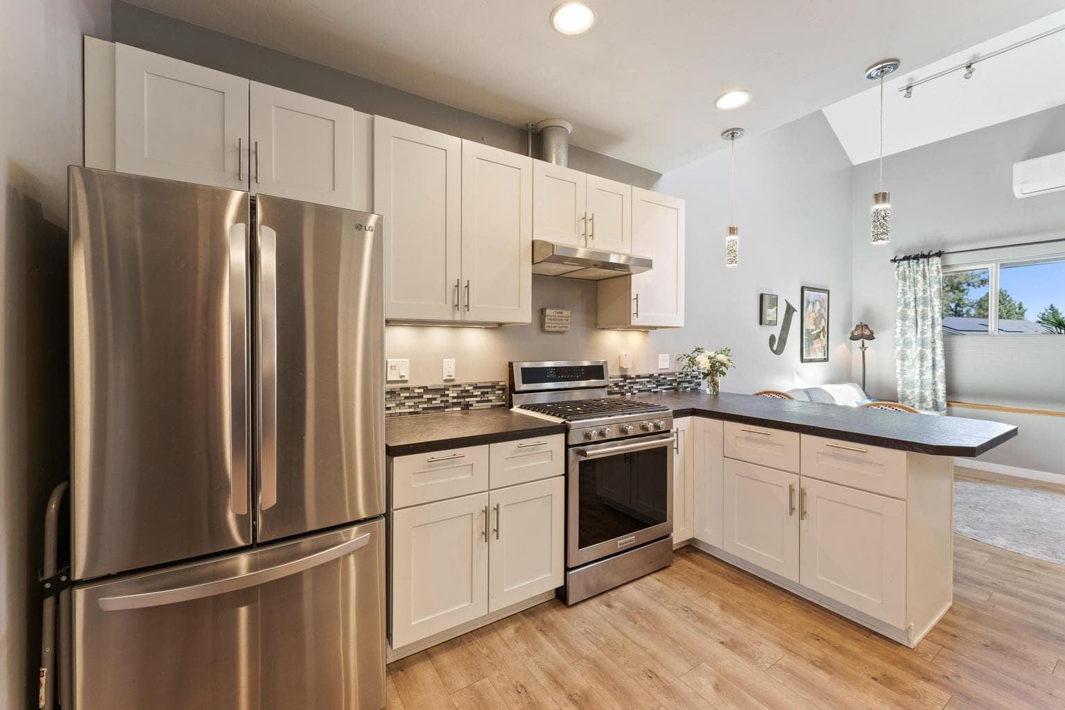 Kitchen (ADU)