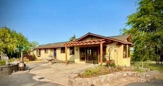 Photo of 874 West Hills 1 of 45