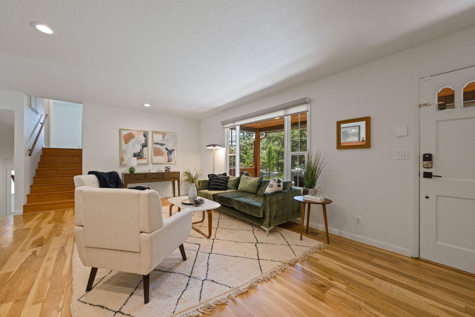 Photo of 2210 NW 6th Street 10 of 35