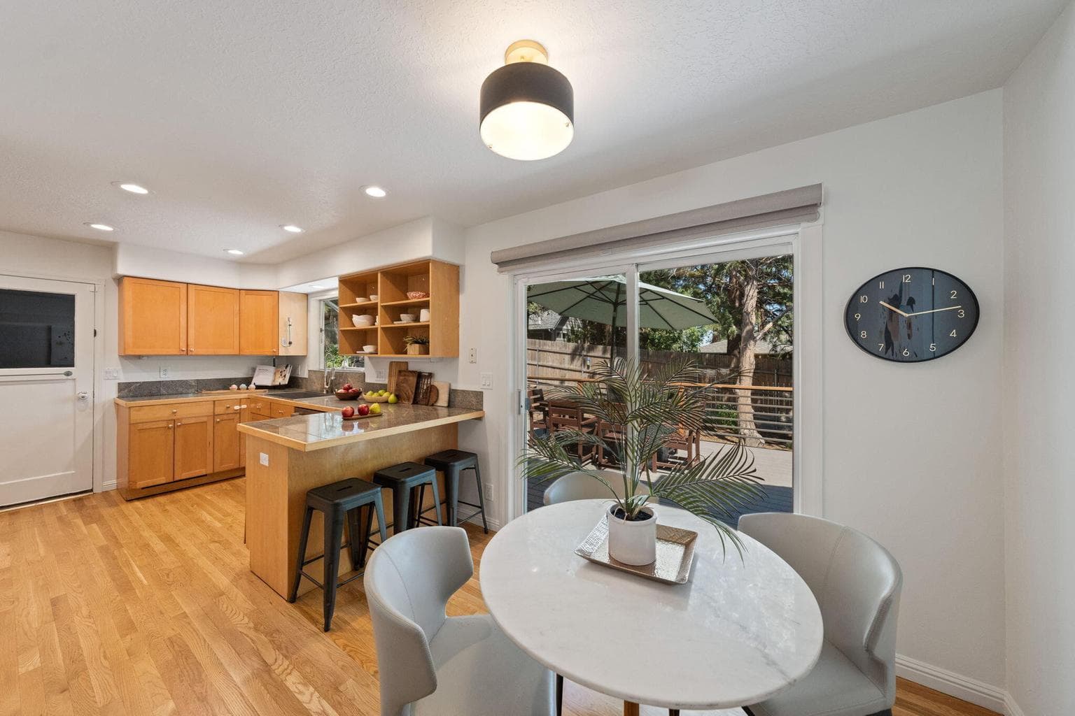 Photo of 2210 NW 6th Street 15 of 35