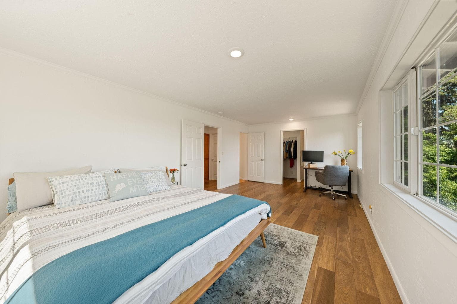 Photo of 2210 NW 6th Street 18 of 35