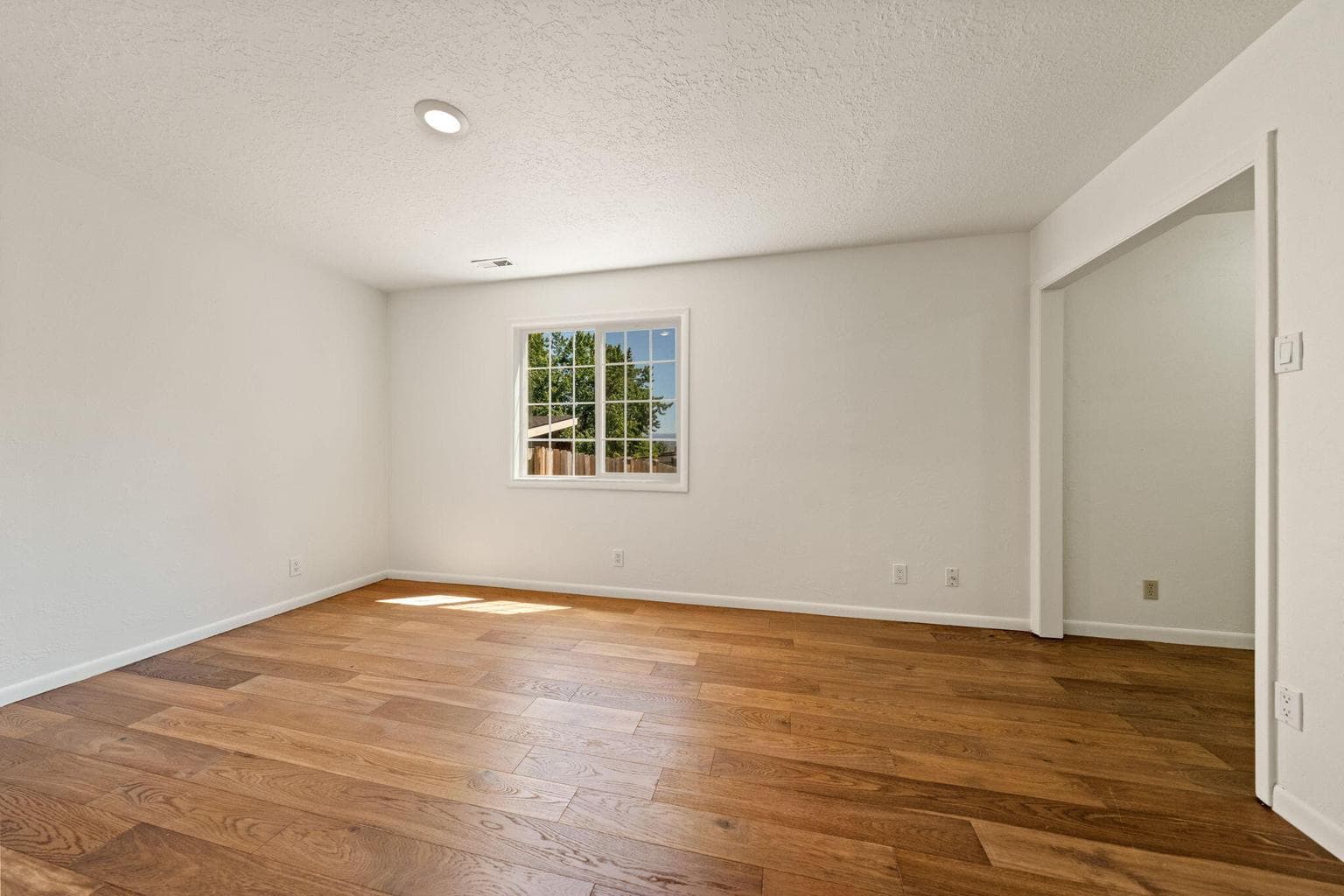 Photo of 2210 NW 6th Street 25 of 35