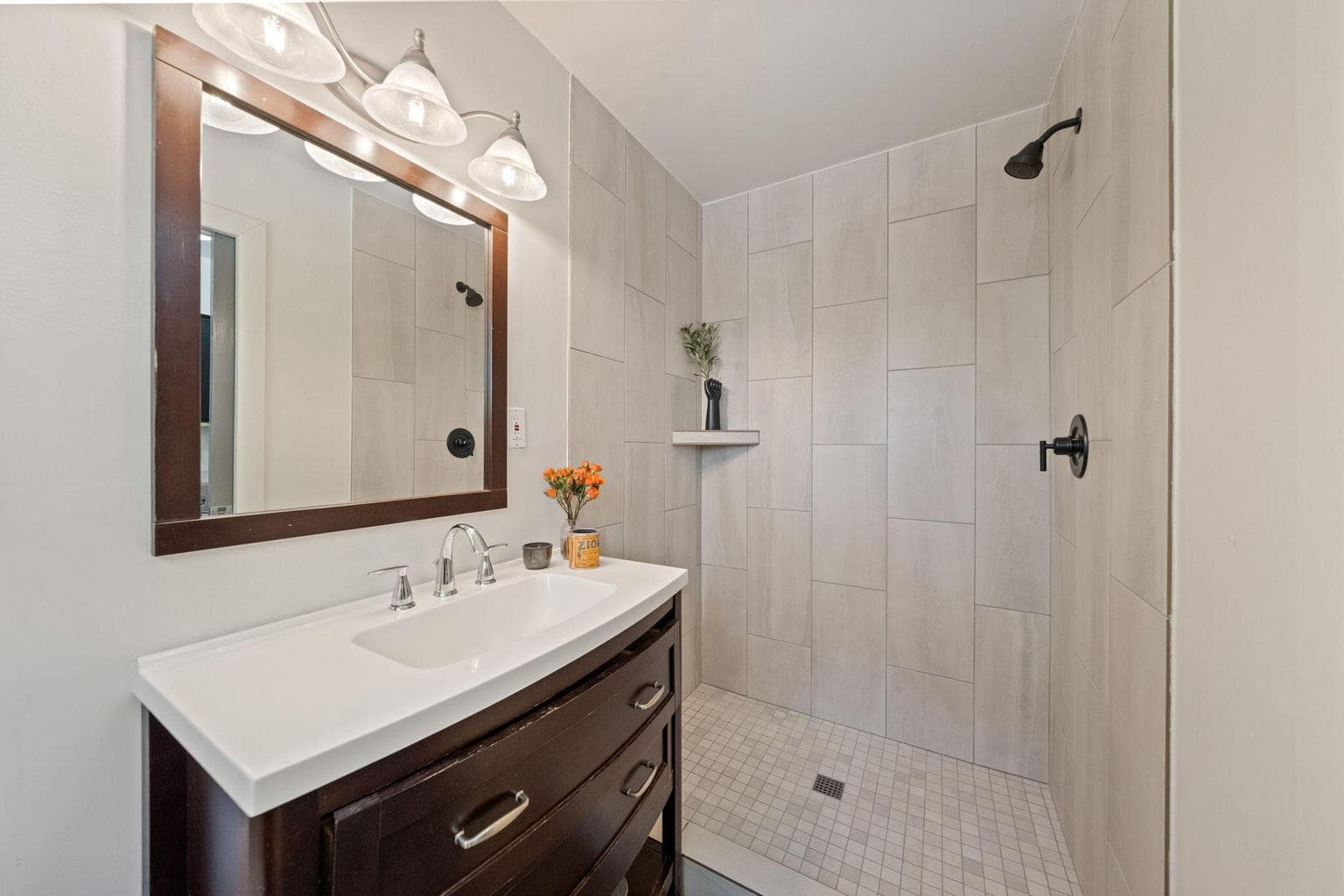 Photo of 2210 NW 6th Street 26 of 35