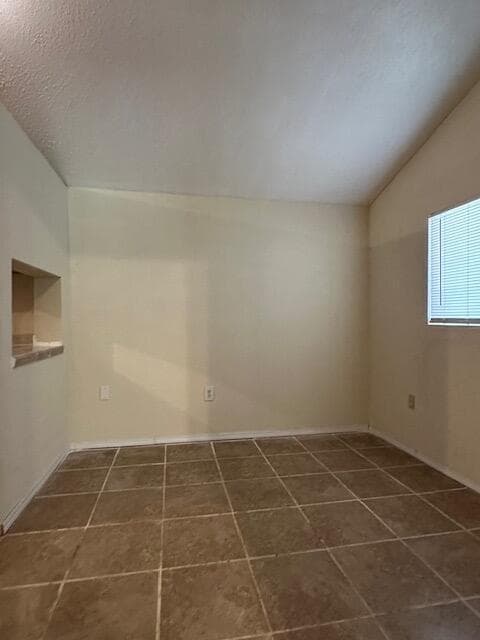 Photo of 52760 Wayside Loop 12 of 24
