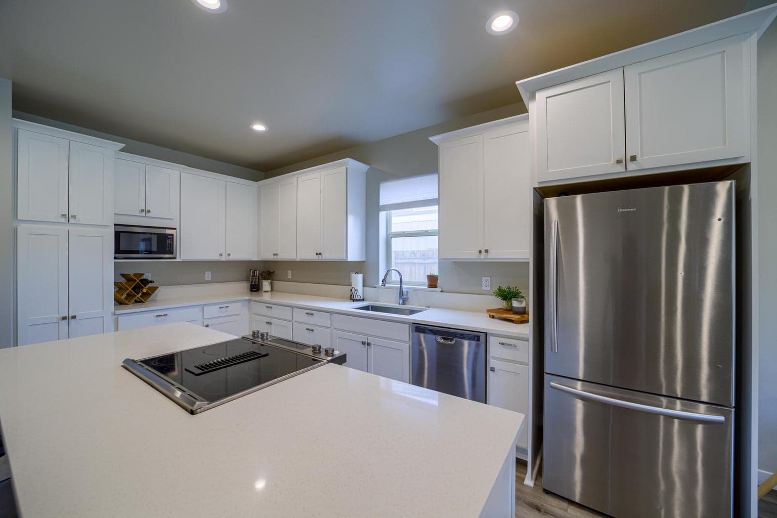 Photo of 3658 SW Badger Avenue 9 of 37