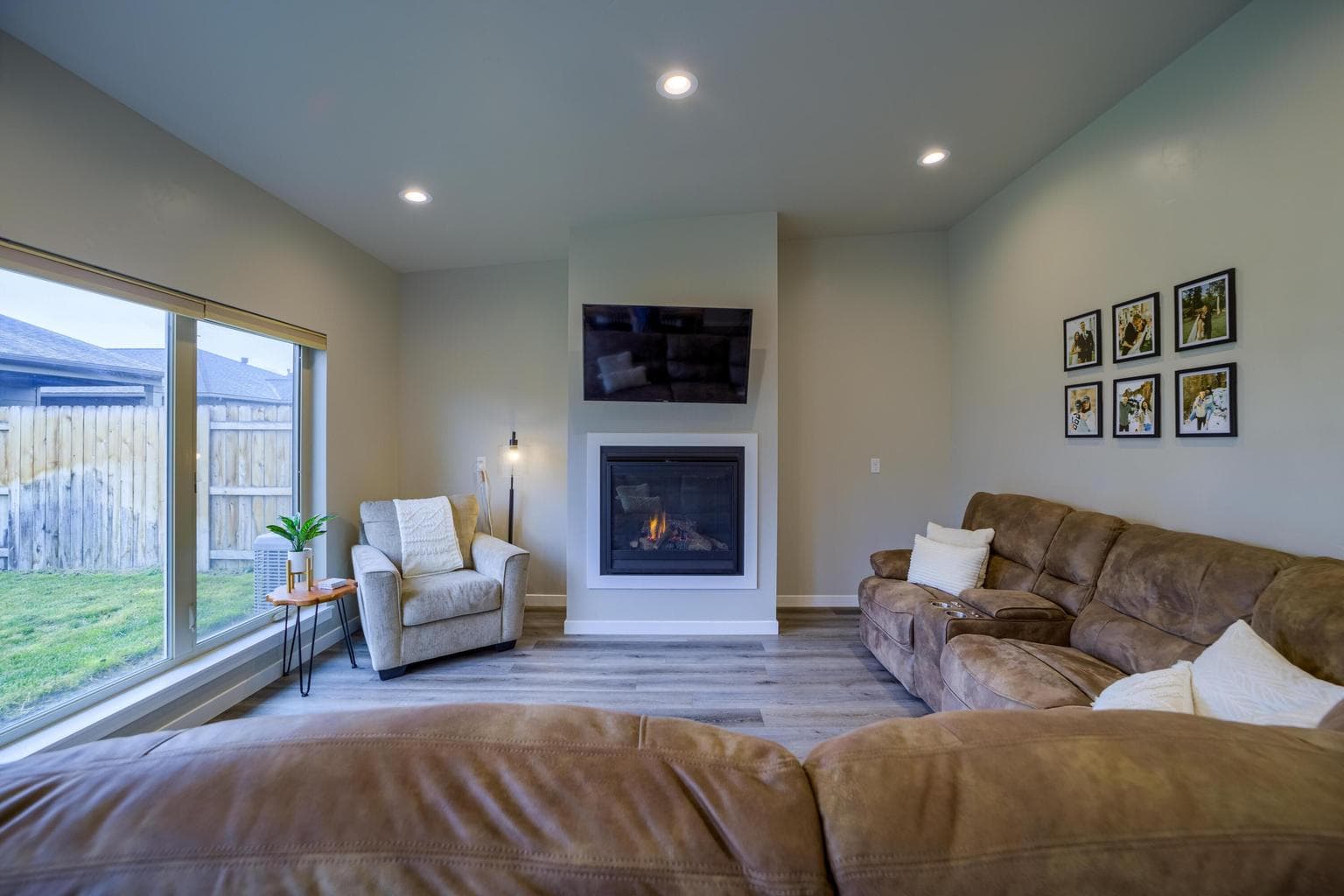 Photo of 3658 SW Badger Avenue 14 of 37