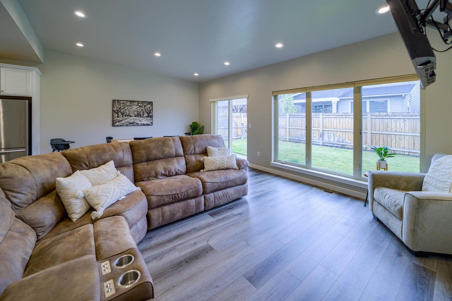 Photo of 3658 SW Badger Avenue 16 of 37