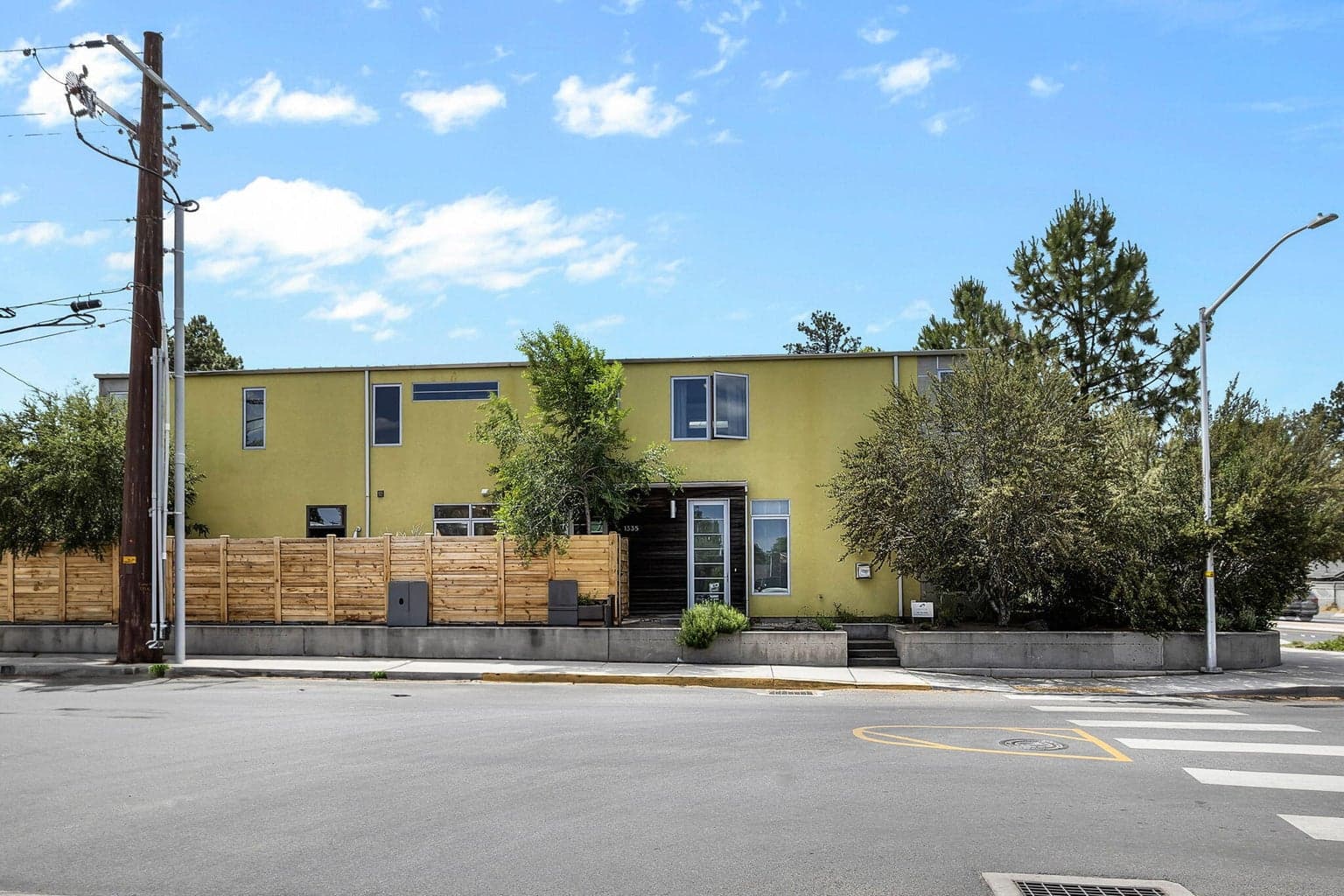 Photo of 1335 NW 12th Street 48 of 53