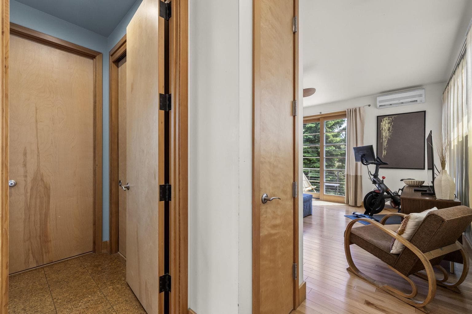 Photo of 1335 NW 12th Street 16 of 53