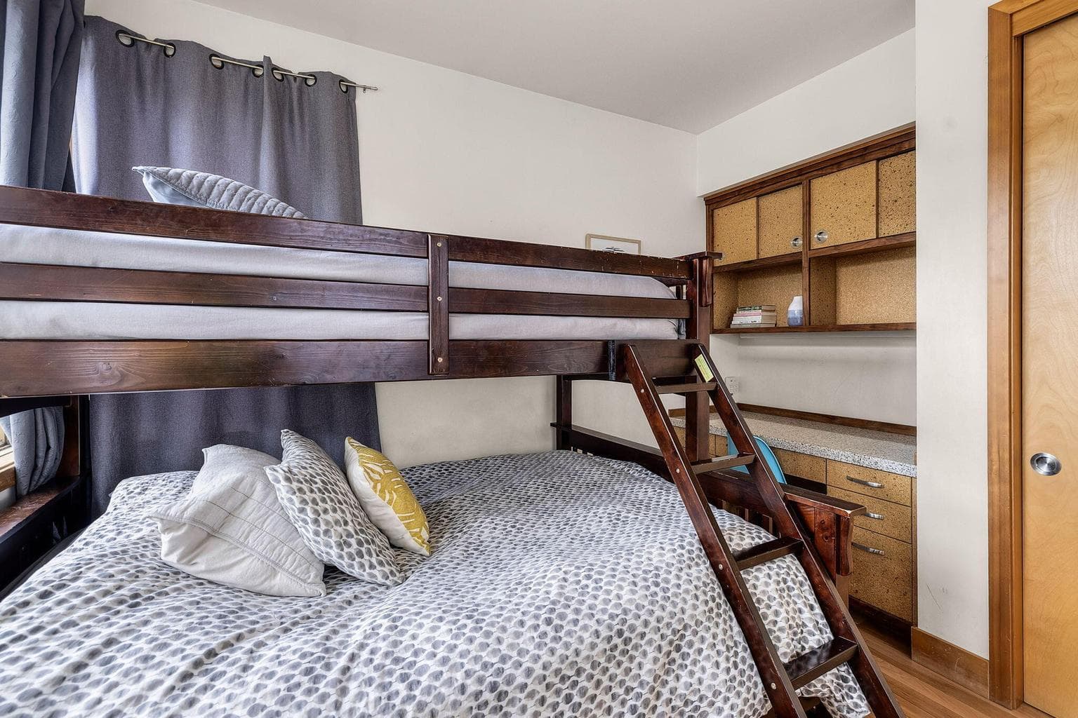 Photo of 1335 NW 12th Street 37 of 53