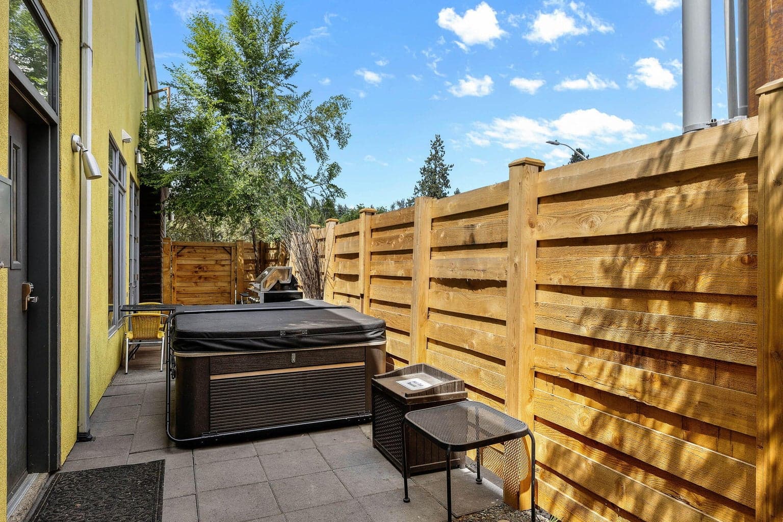 Photo of 1335 NW 12th Street 41 of 53