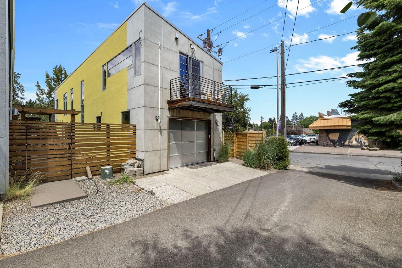 Photo of 1335 NW 12th Street 46 of 53