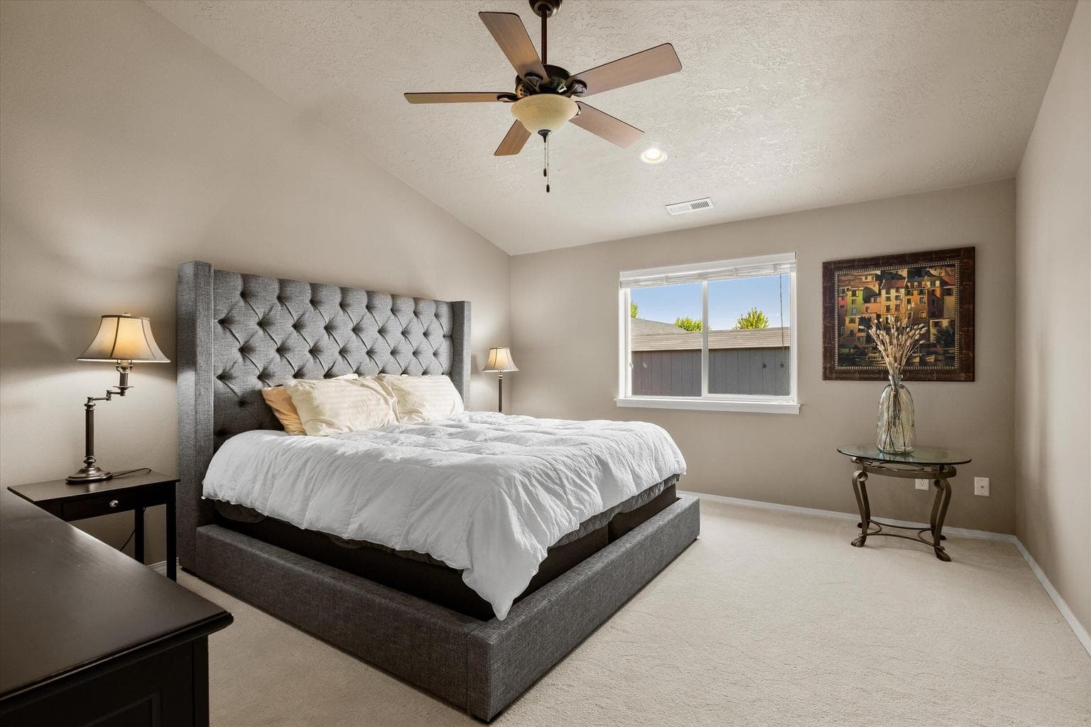 Photo of 768 NE Redwood Court 31 of 52