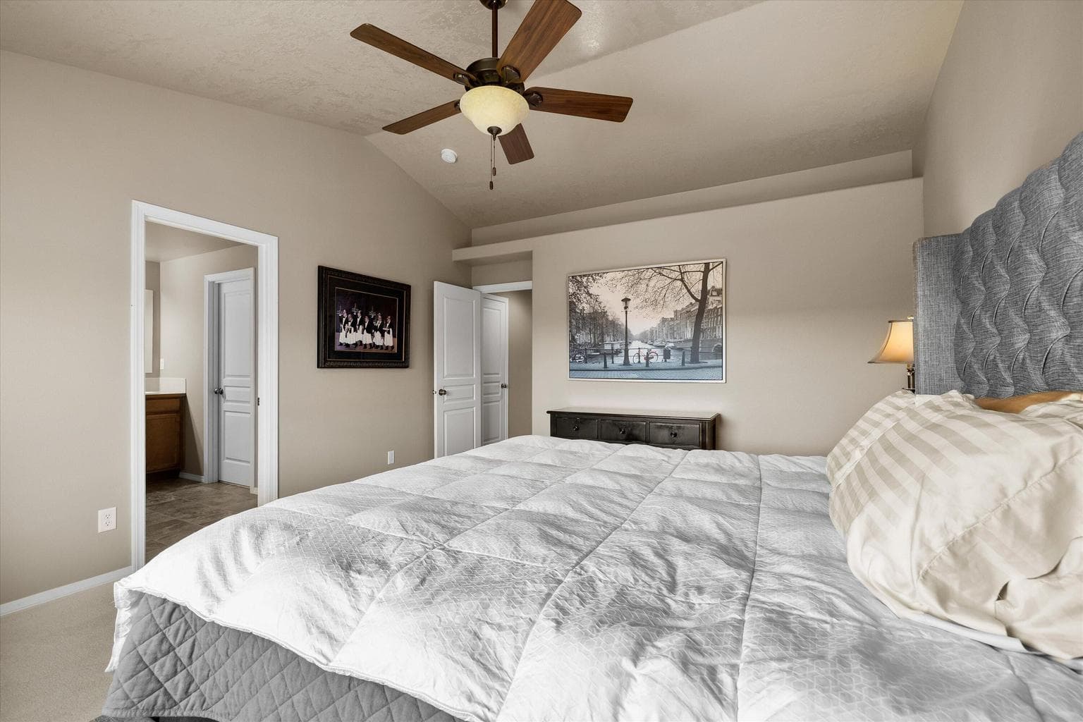 Photo of 768 NE Redwood Court 33 of 52