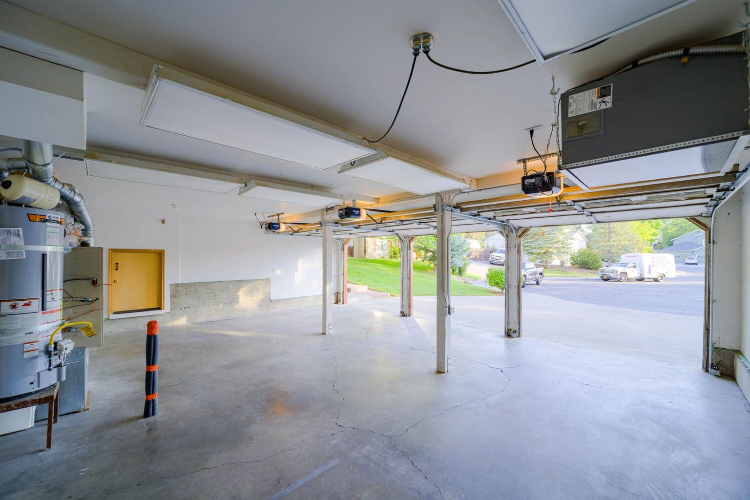"Happy Winter" heated garage