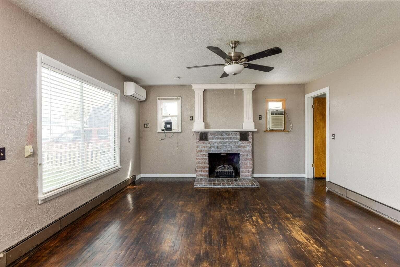 Photo of 12 SW 2nd Street 6 of 20