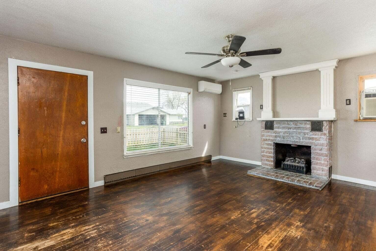 Photo of 12 SW 2nd Street 9 of 20