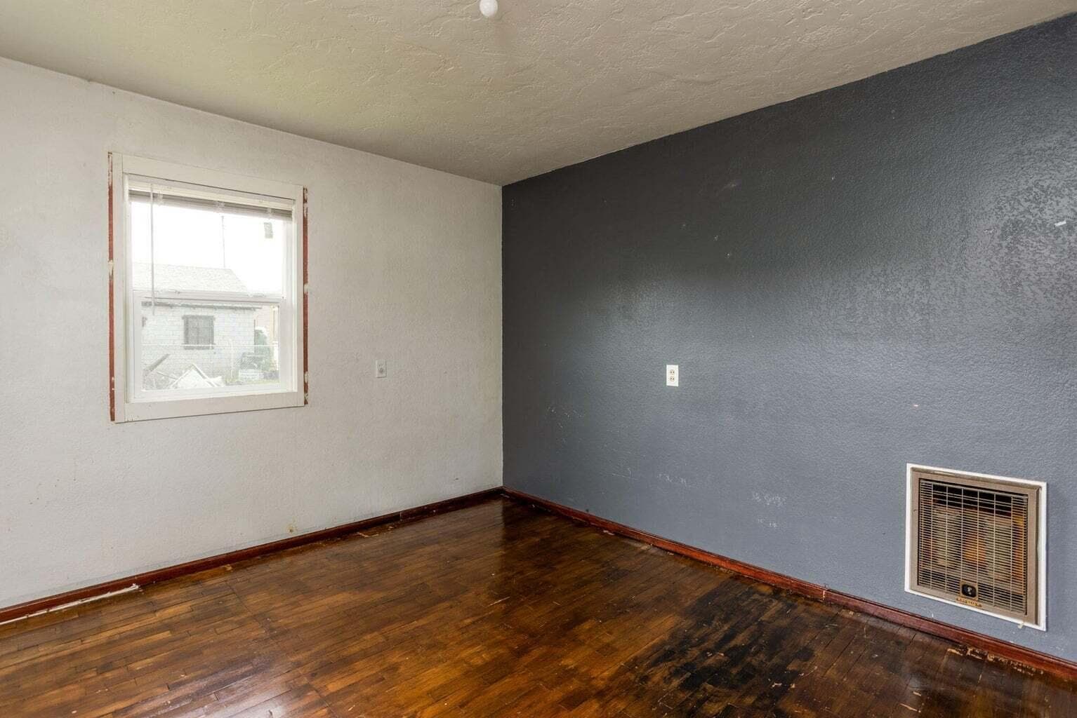 Photo of 12 SW 2nd Street 10 of 20