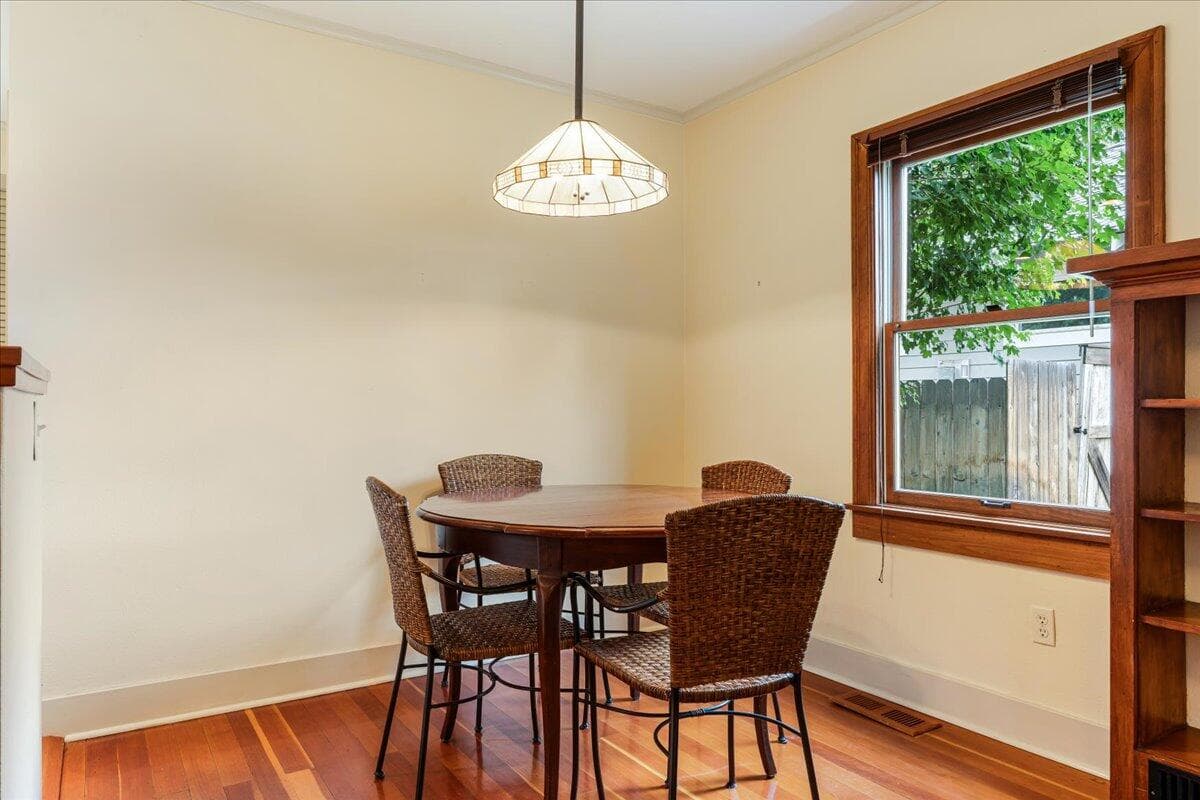 Photo of 1815 NW 2nd Street 8 of 25
