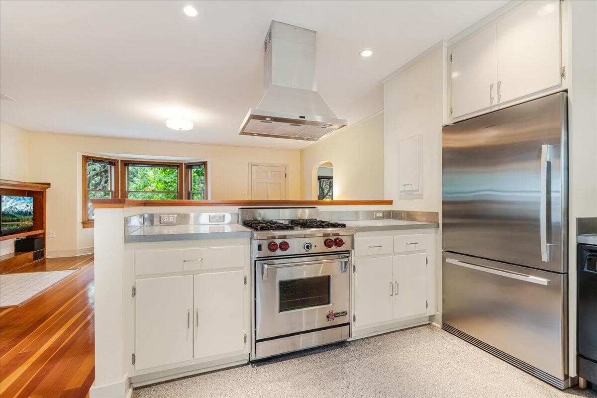 Photo of 1815 NW 2nd Street 11 of 25